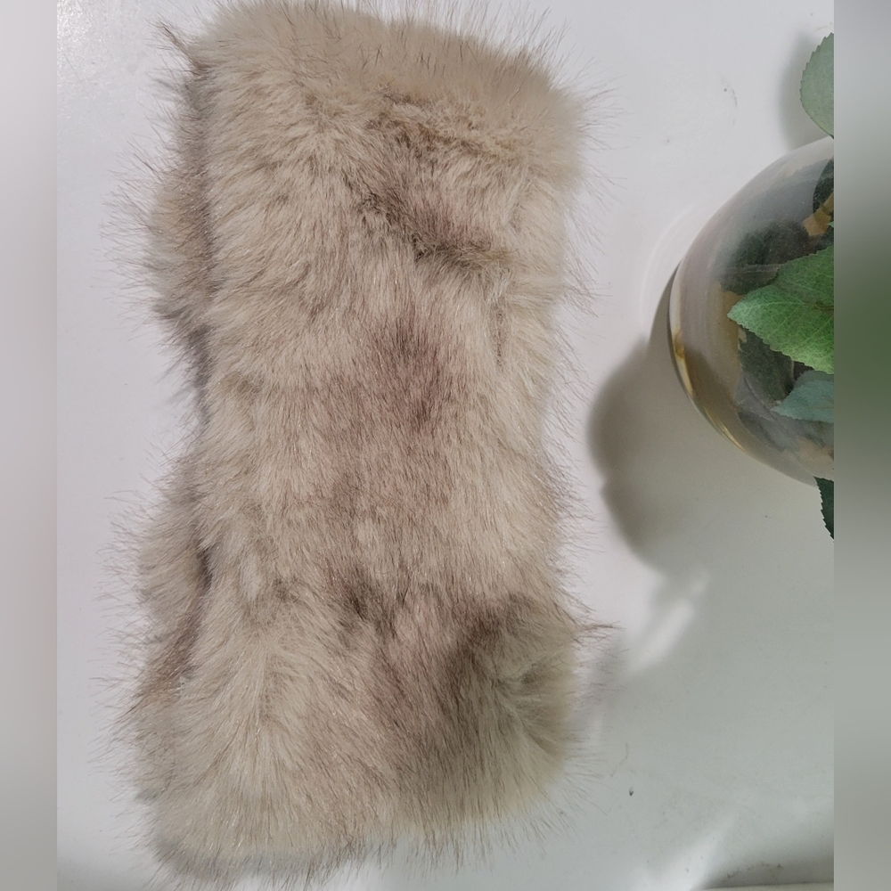 Sale Faux Fur Headband  in White + Cream. Ear Muff  Ear Warmer. - Picture 3 of 7